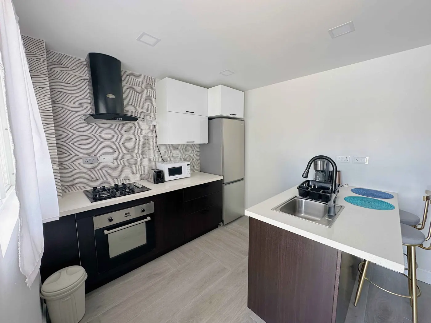 Luxe Apartments – Ground Floor — photograph 3