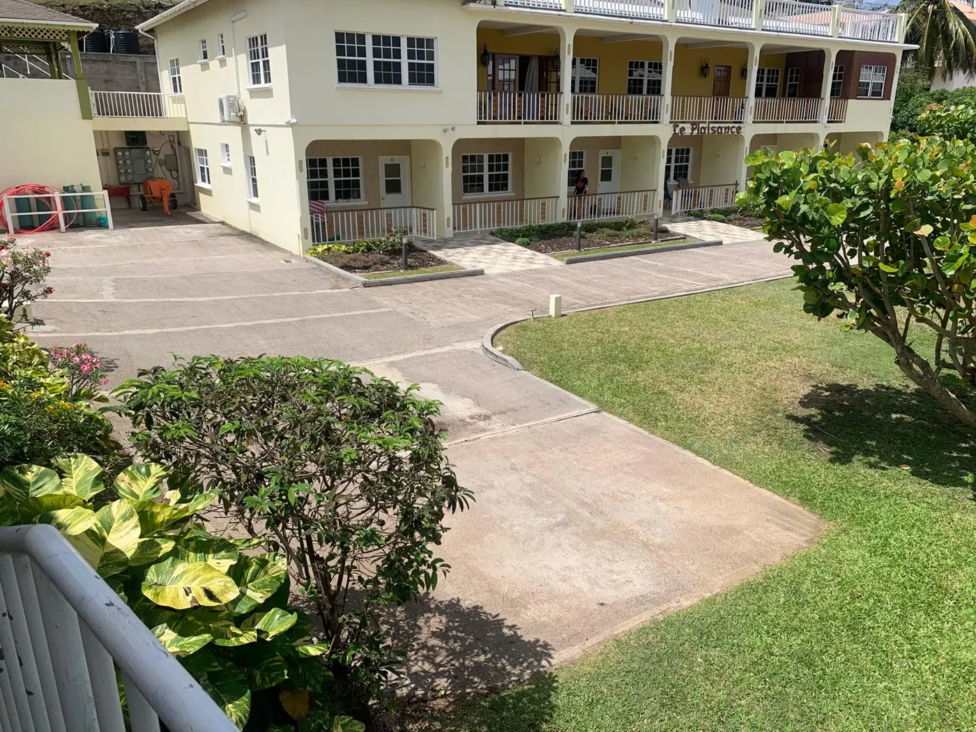 La Plaisance — photograph 2