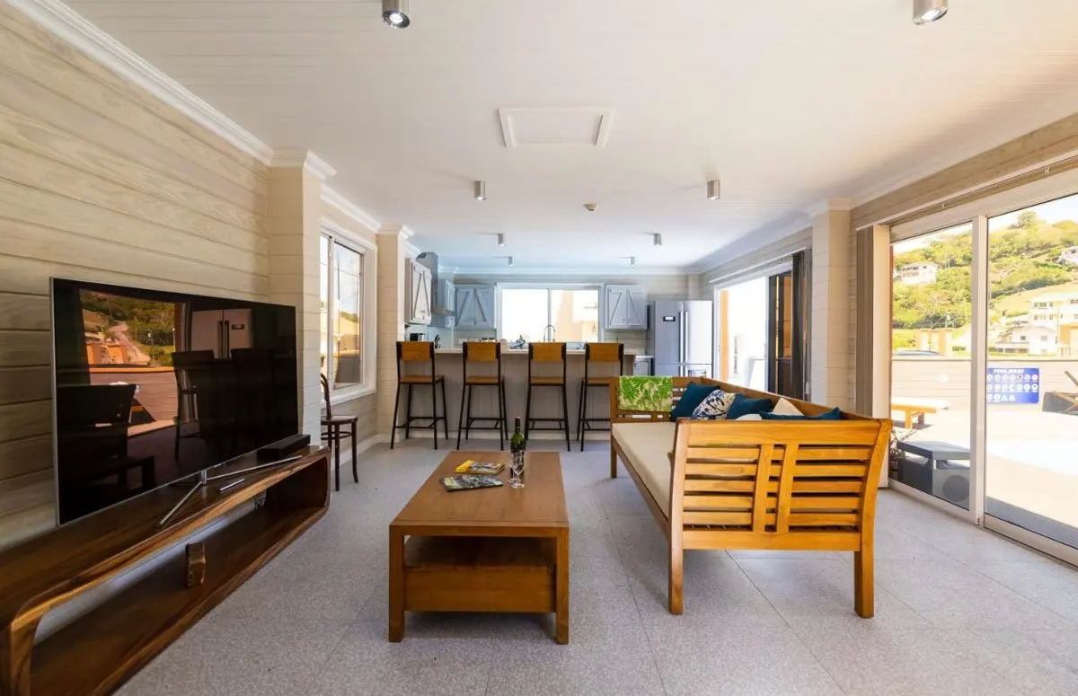 Boucan Pool House — photograph 2
